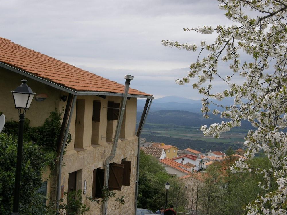 Albergue Aurora Boreal Casas del Monte Екстер'єр фото